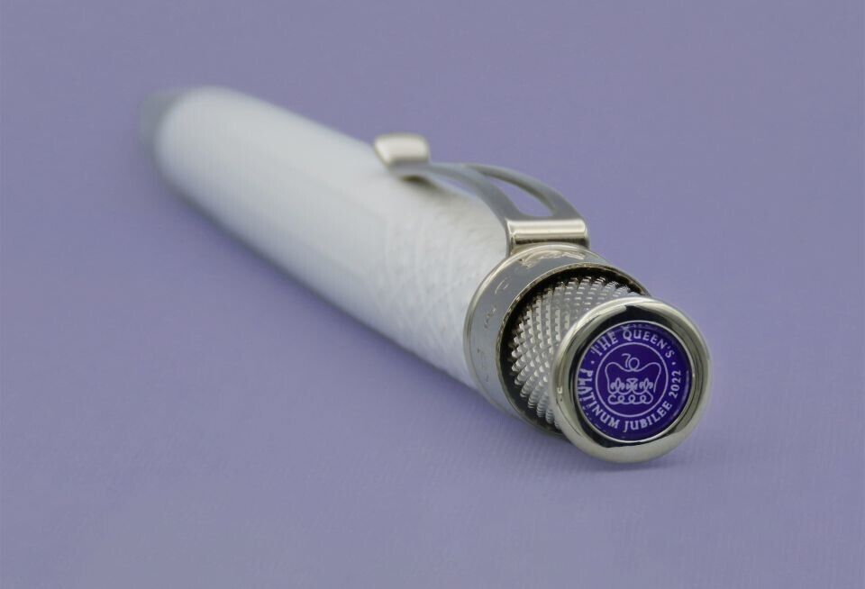 Retro 51 UK Exclusive The Queen's Platinum Jubilee 2022 RB Pen FACTORY SEALED!!!